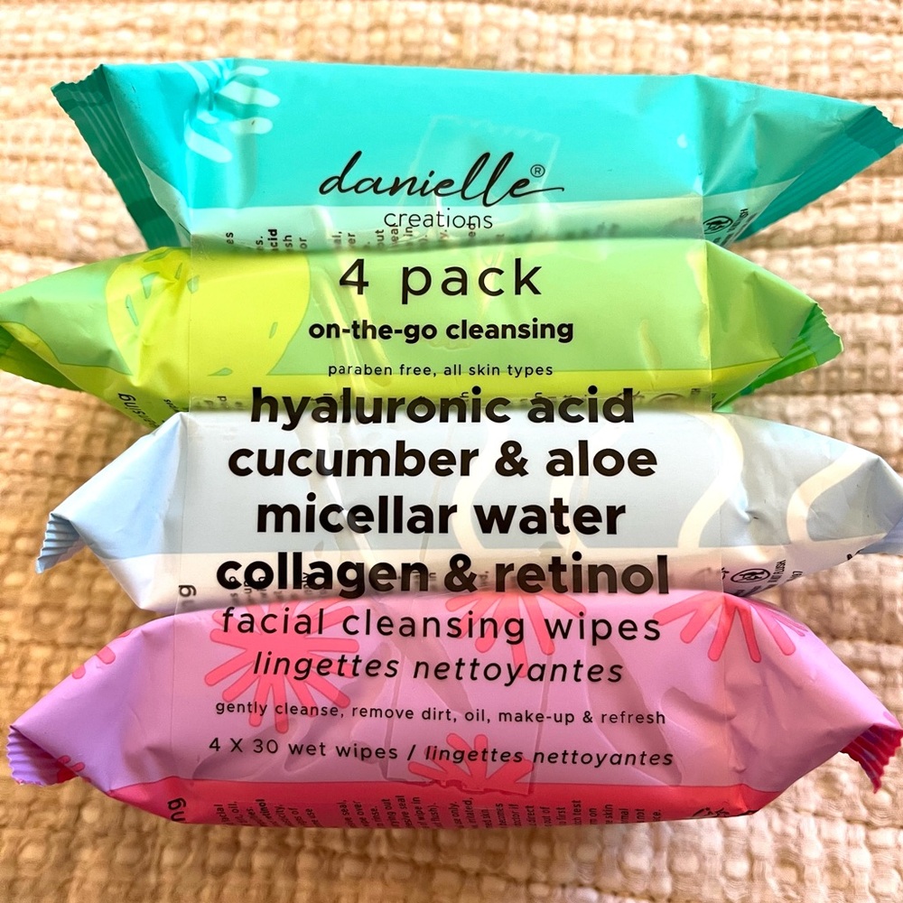 🌈Danielle Creations Facial Cleansing Wipes 4 Pack